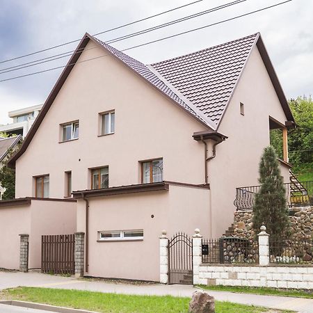 Cozy Stay Apartment Kaunas Bagian luar foto